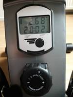 1042.8